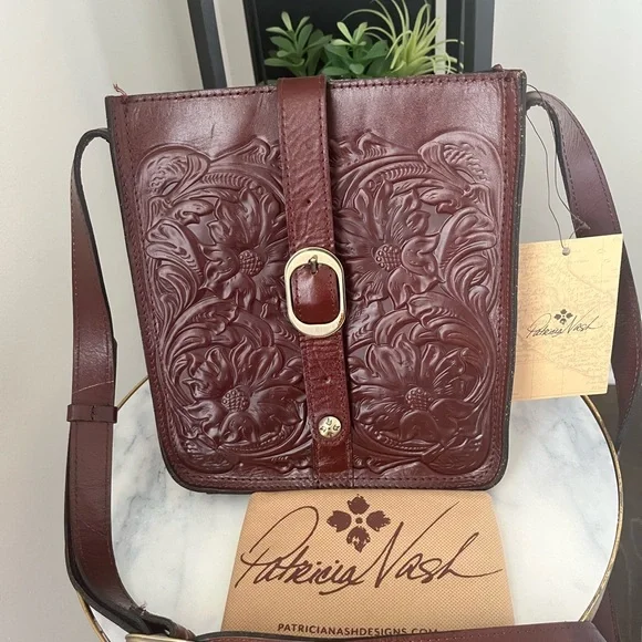 Patricia Nash NEW Venezia British tan magnetic Brown Floral Tooled Crossbody Bag - Picture 4 of 8
